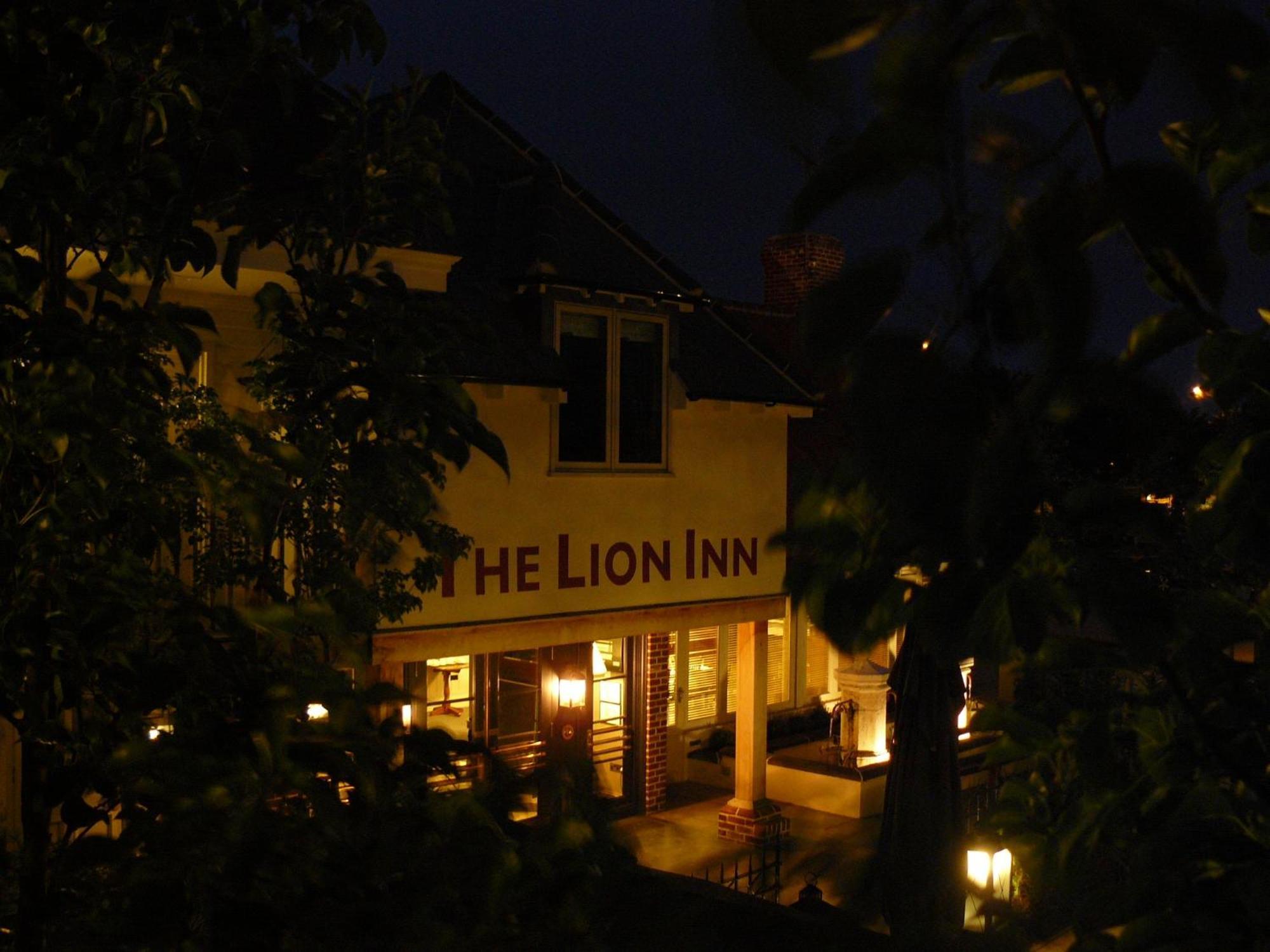 The Lion Inn Chelmsford Exterior photo